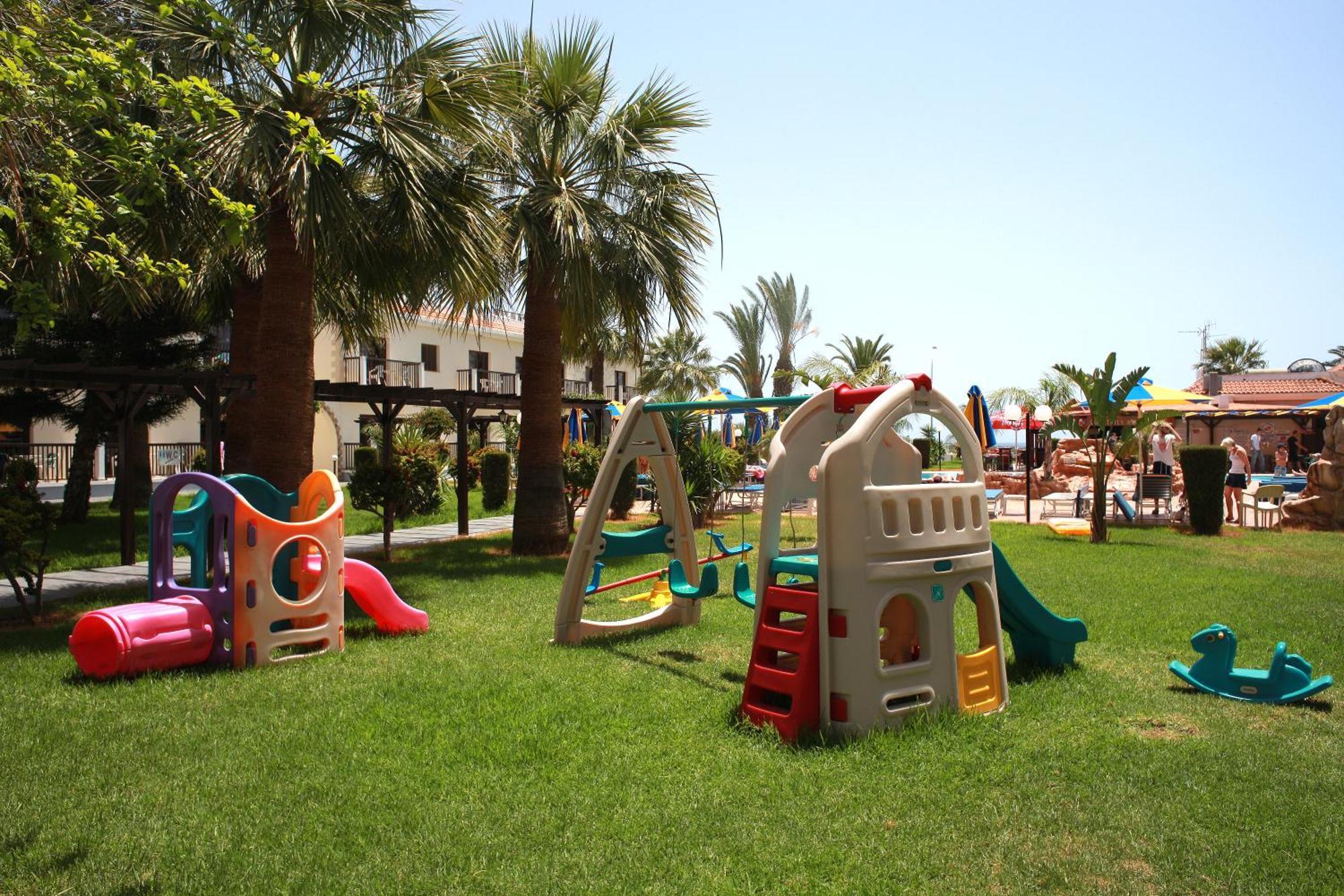 Loutsiana Deluxe Apts Agia Napa Exterior foto