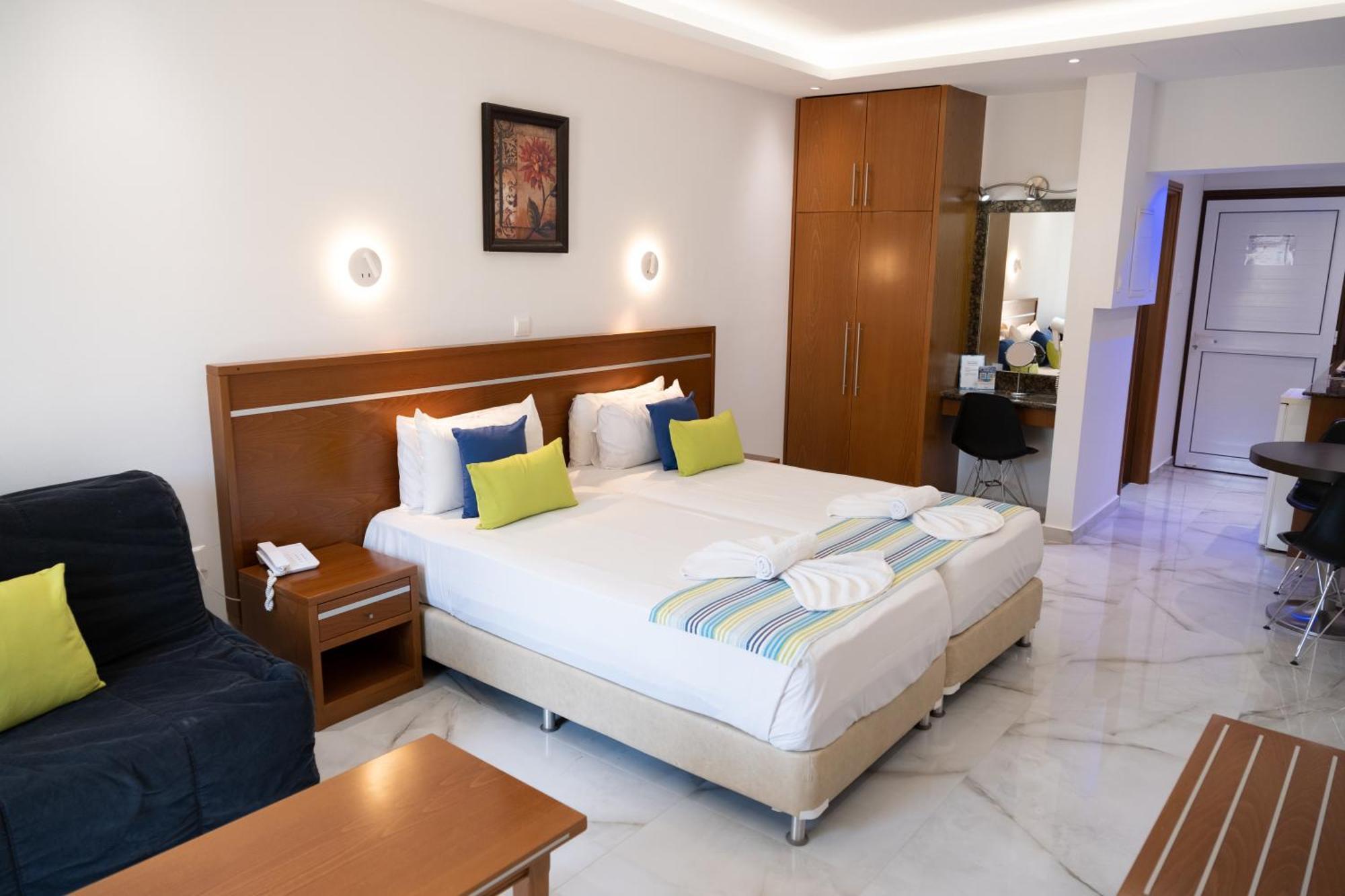 Loutsiana Deluxe Apts Agia Napa Quarto foto